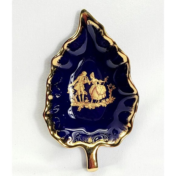 Vintage Limoges Cobalt Blue Fragonard Courting Couple Leaf Shaped Trinket Dish G - Picture 1 of 5